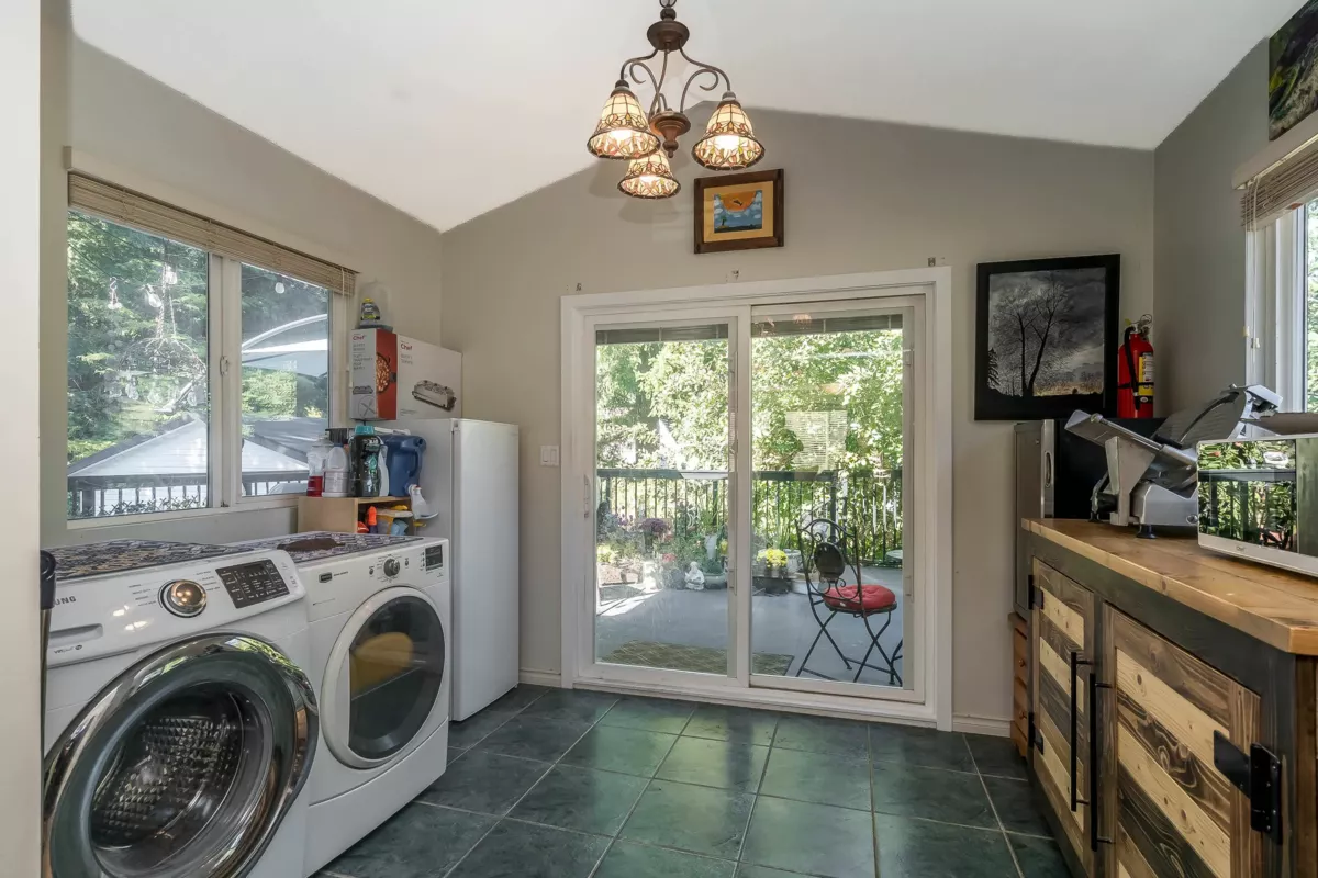 Walk-In Closet Photo of 20651 44 Avenue, Langley, BC
