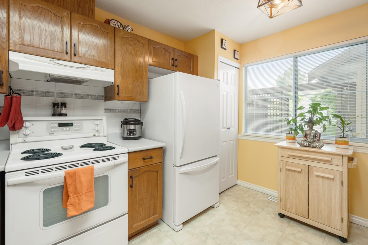 Bedroom 2 Photo of 30 6140 192 Street, Surrey, BC