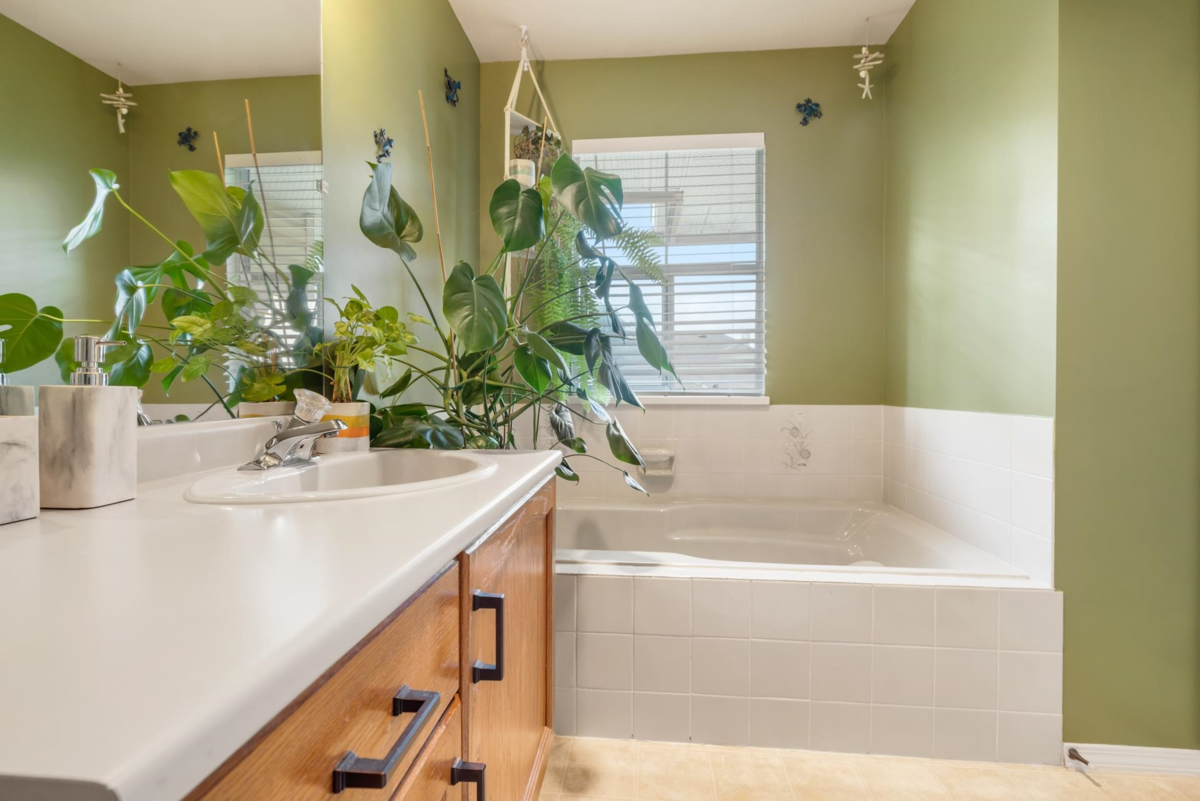 Outdoor Deck Photo of 30 6140 192 Street, Surrey, BC