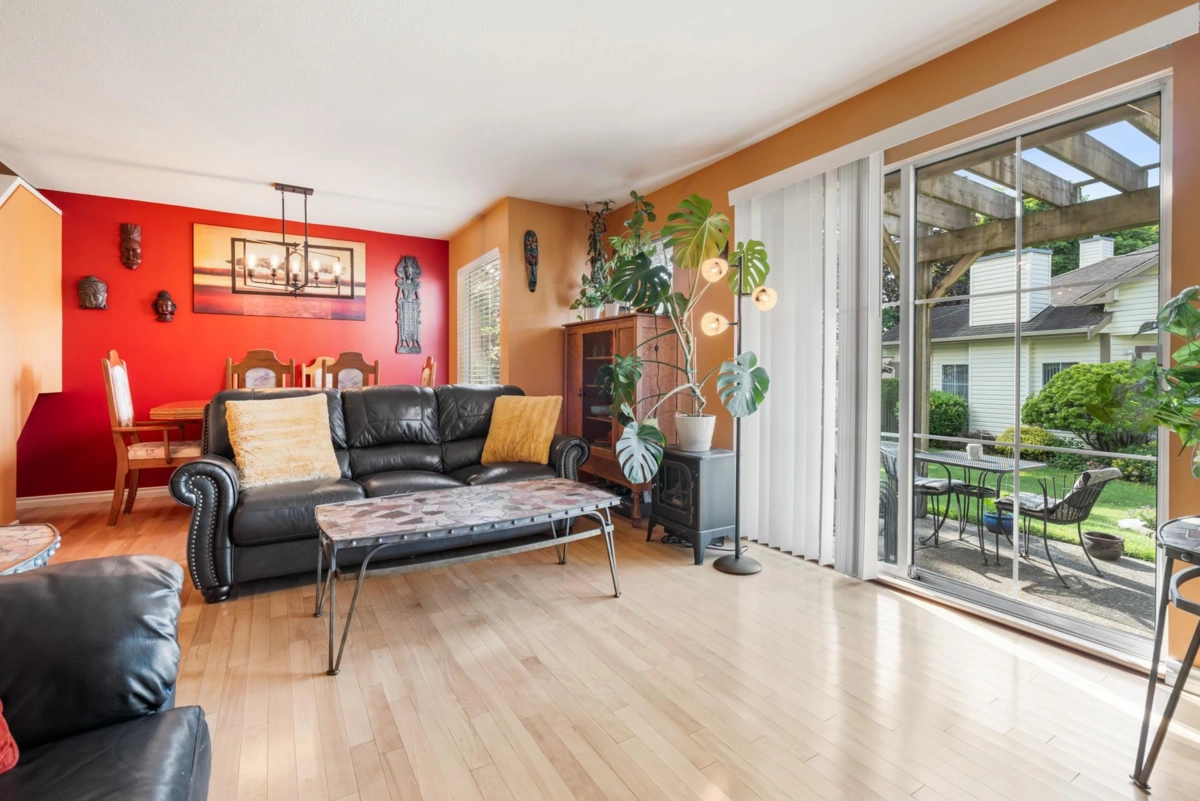 Powder Room Photo of 30 6140 192 Street, Surrey, BC