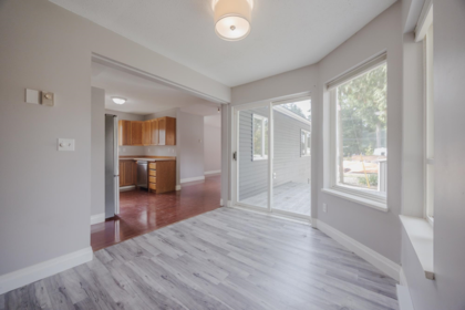 Guest Bathroom Photo of 5 23205 Calvin Crescent, Maple Ridge, BC