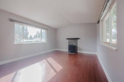 Laundry Room Photo of 5 23205 Calvin Crescent, Maple Ridge, BC