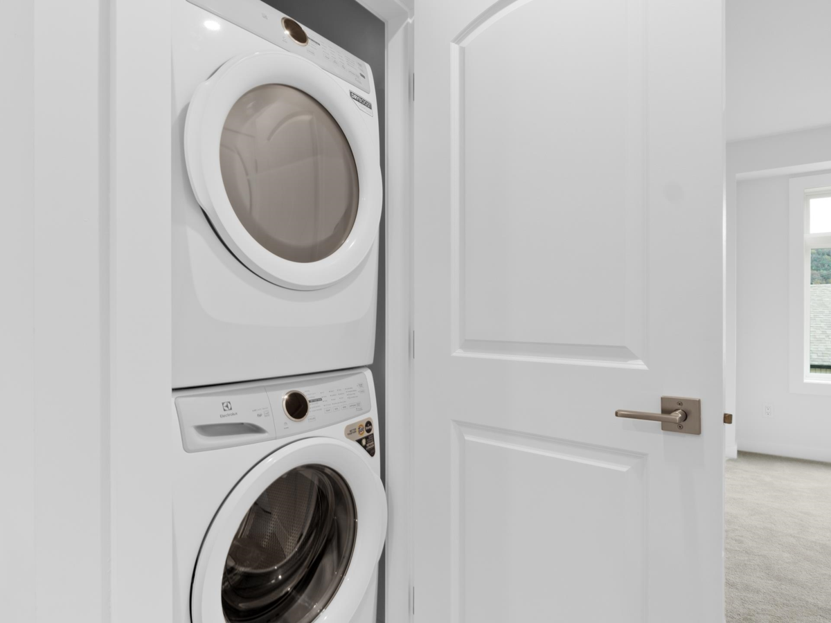 Basement Recreation Room Photo of 3 1655 Agassiz Rosedale No 9 Highway, Agassiz, BC