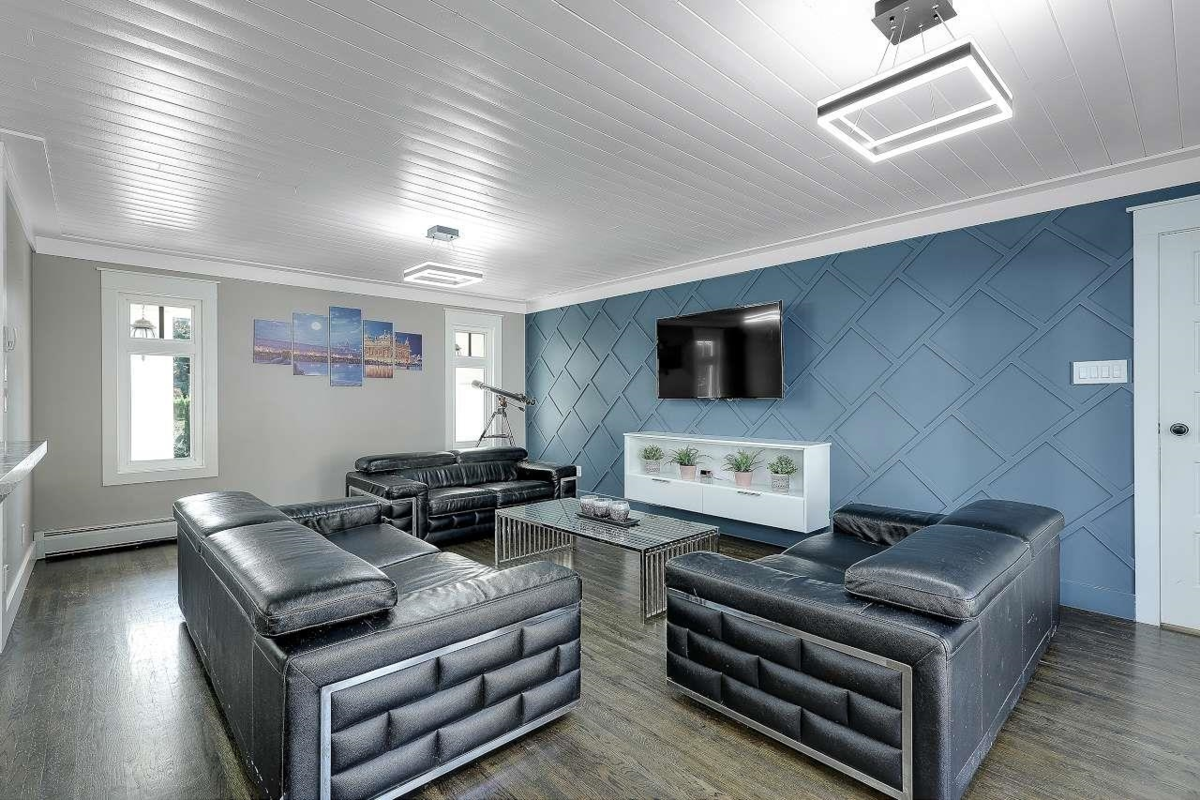 Bedroom 3 Photo of 13721 Marine Drive, Surrey, BC