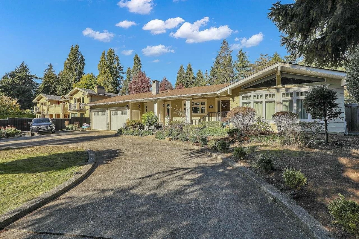 Exterior Front Photo of 13721 Marine Drive, Surrey, BC
