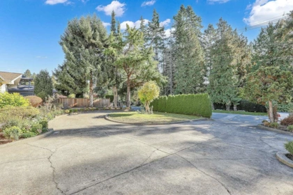 13721 Marine Drive, Surrey, BC