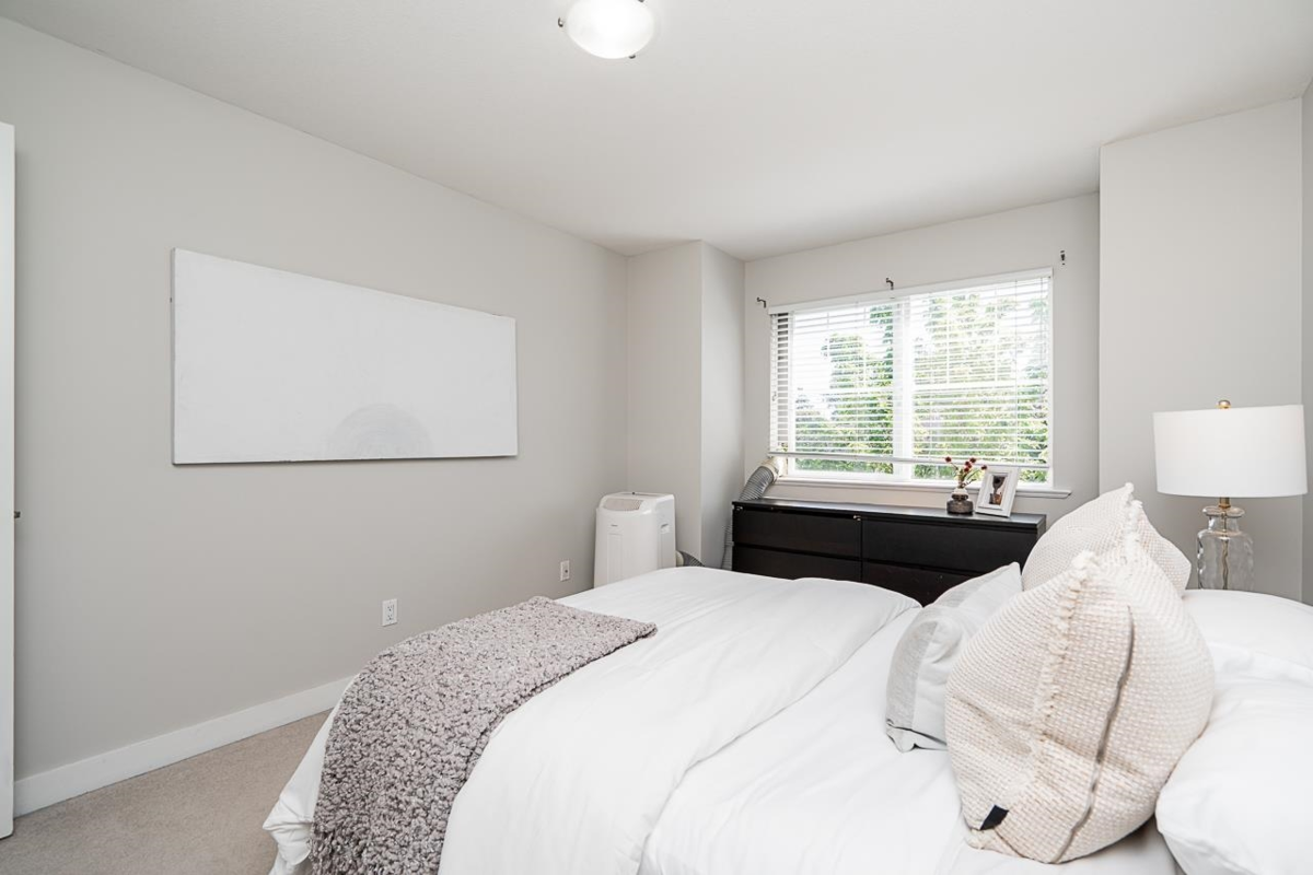 Laundry Room Photo of 13 6555 192a Street, Surrey, BC