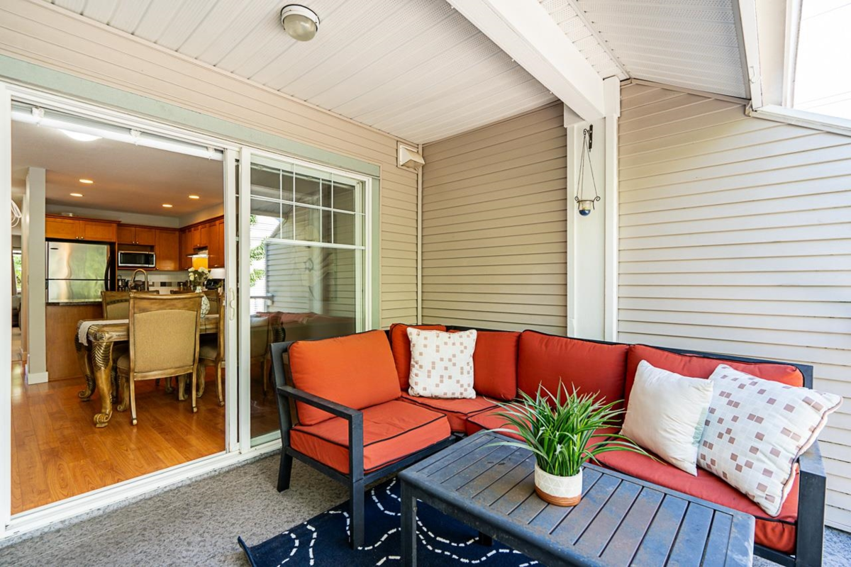 Office / Den Photo of 13 6555 192a Street, Surrey, BC