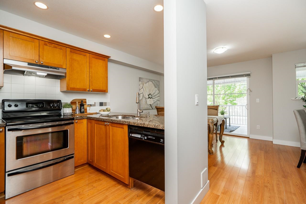 Primary Bathroom Photo of 13 6555 192a Street, Surrey, BC