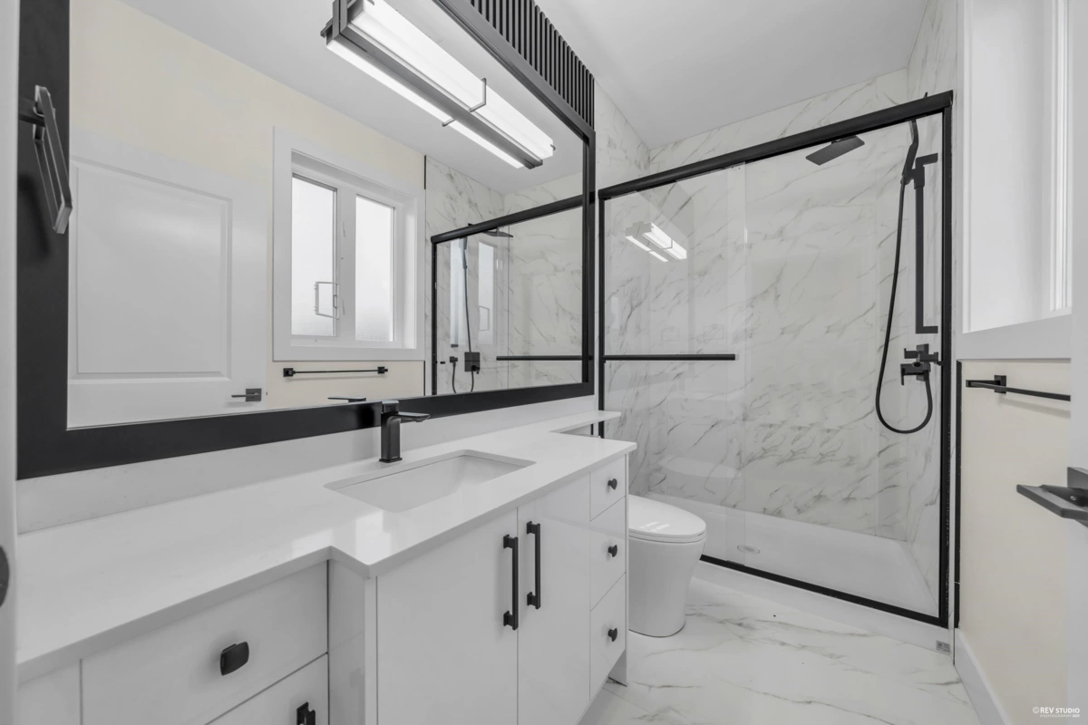 Bedroom 3 Photo of 3 3090 Vanness Avenue, Vancouver, BC