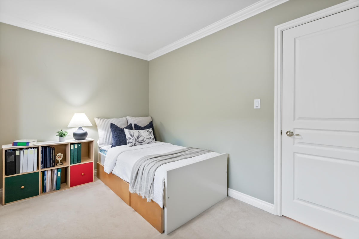 Hallway Photo of 68 15055 20 Avenue, Surrey, BC