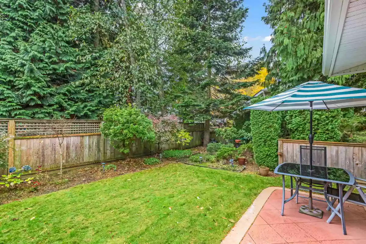 Swimming Pool Photo of 68 15055 20 Avenue, Surrey, BC