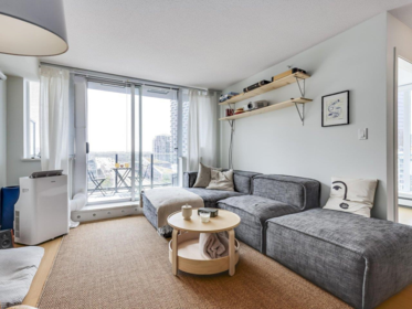 912 1325 Rolston Street, Vancouver, BC