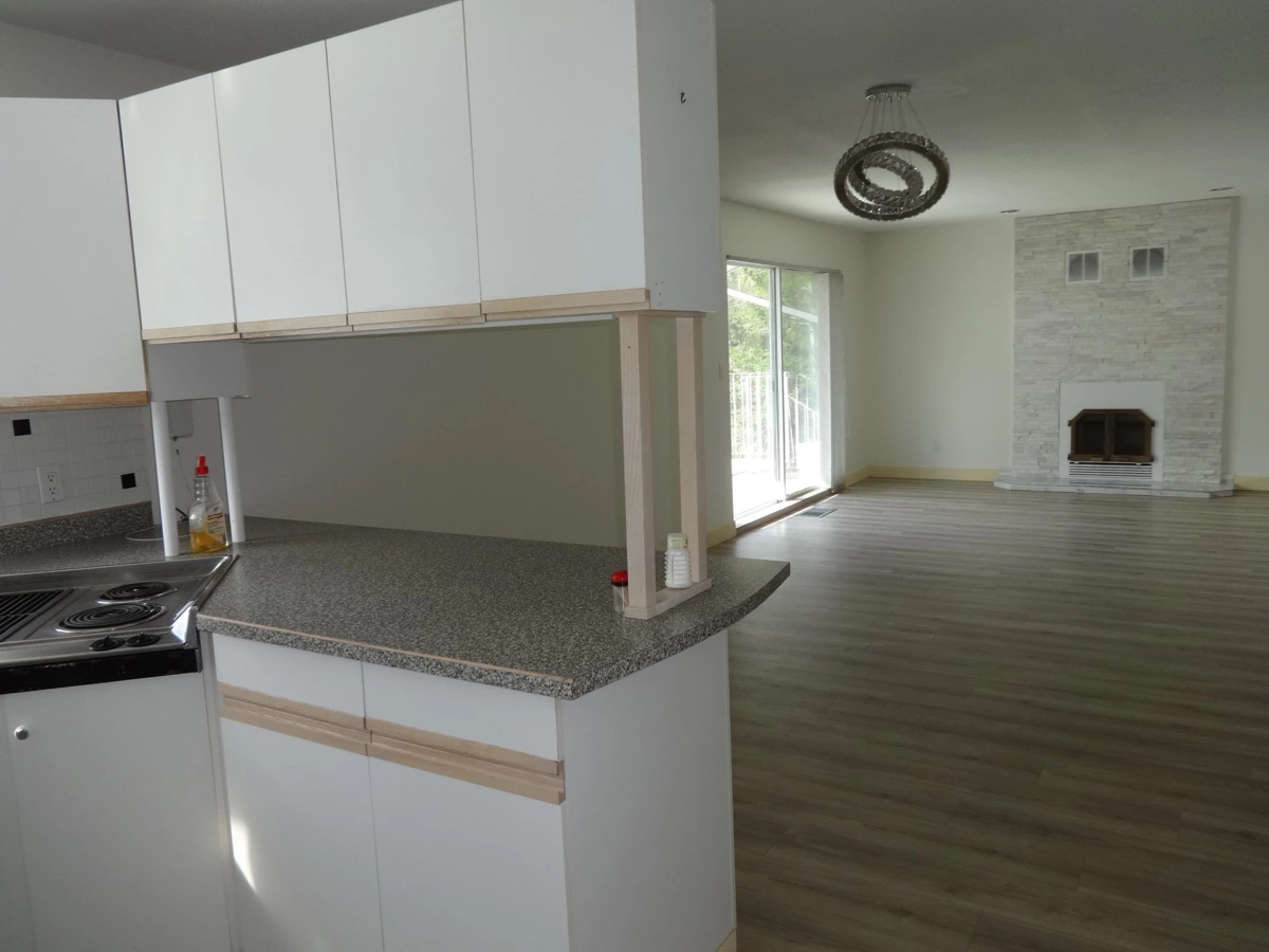 Breakfast Nook Photo of 11682 Sunshine Coast Highway, Madeira Park, BC