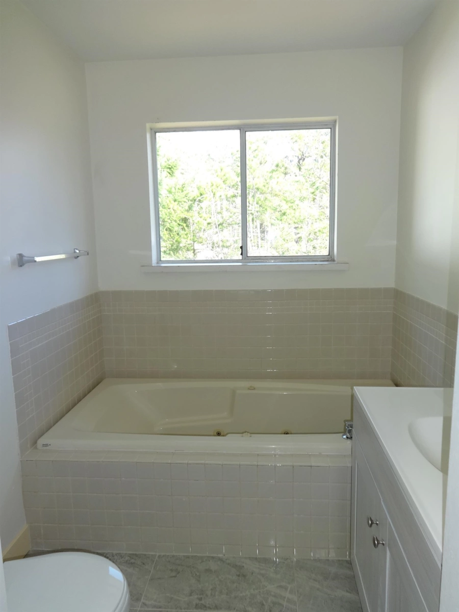 Mudroom Photo of 11682 Sunshine Coast Highway, Madeira Park, BC