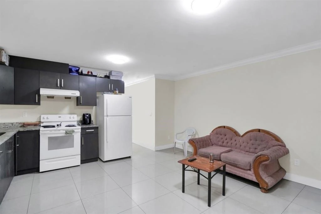 Dining Area Photo of 6655 121a Street, Surrey, BC