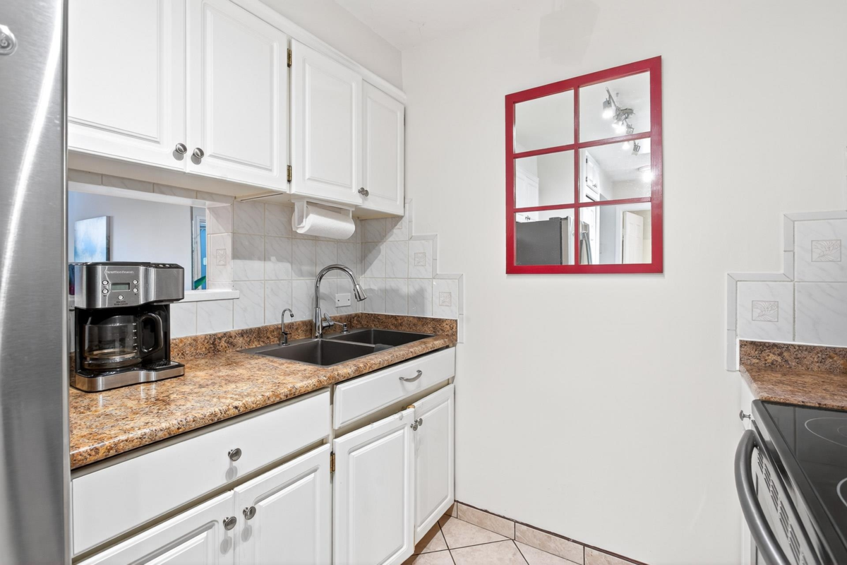 Bedroom 3 Photo of 942 Blackstock Road, Port Moody, BC