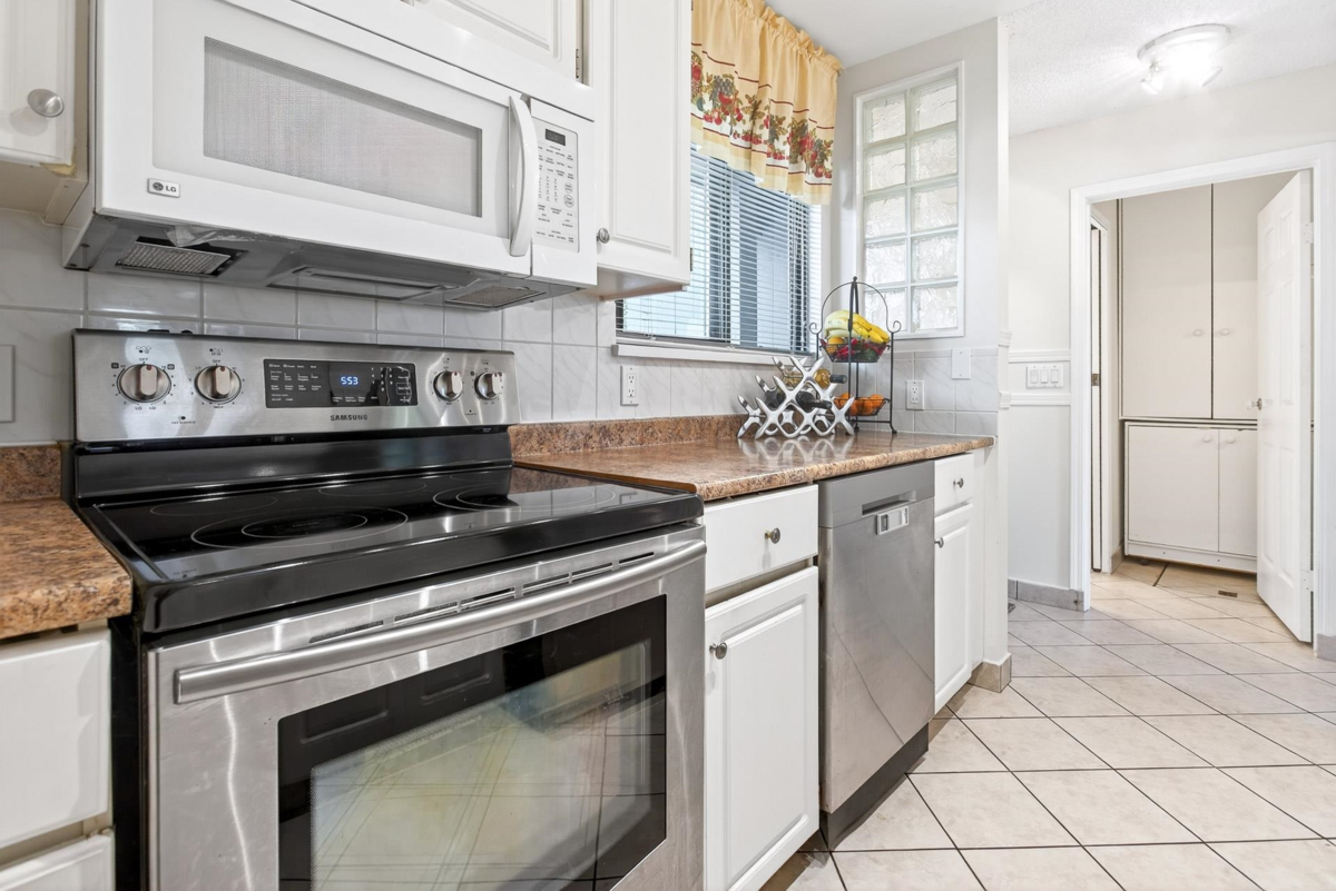 Bedroom 4 Photo of 942 Blackstock Road, Port Moody, BC