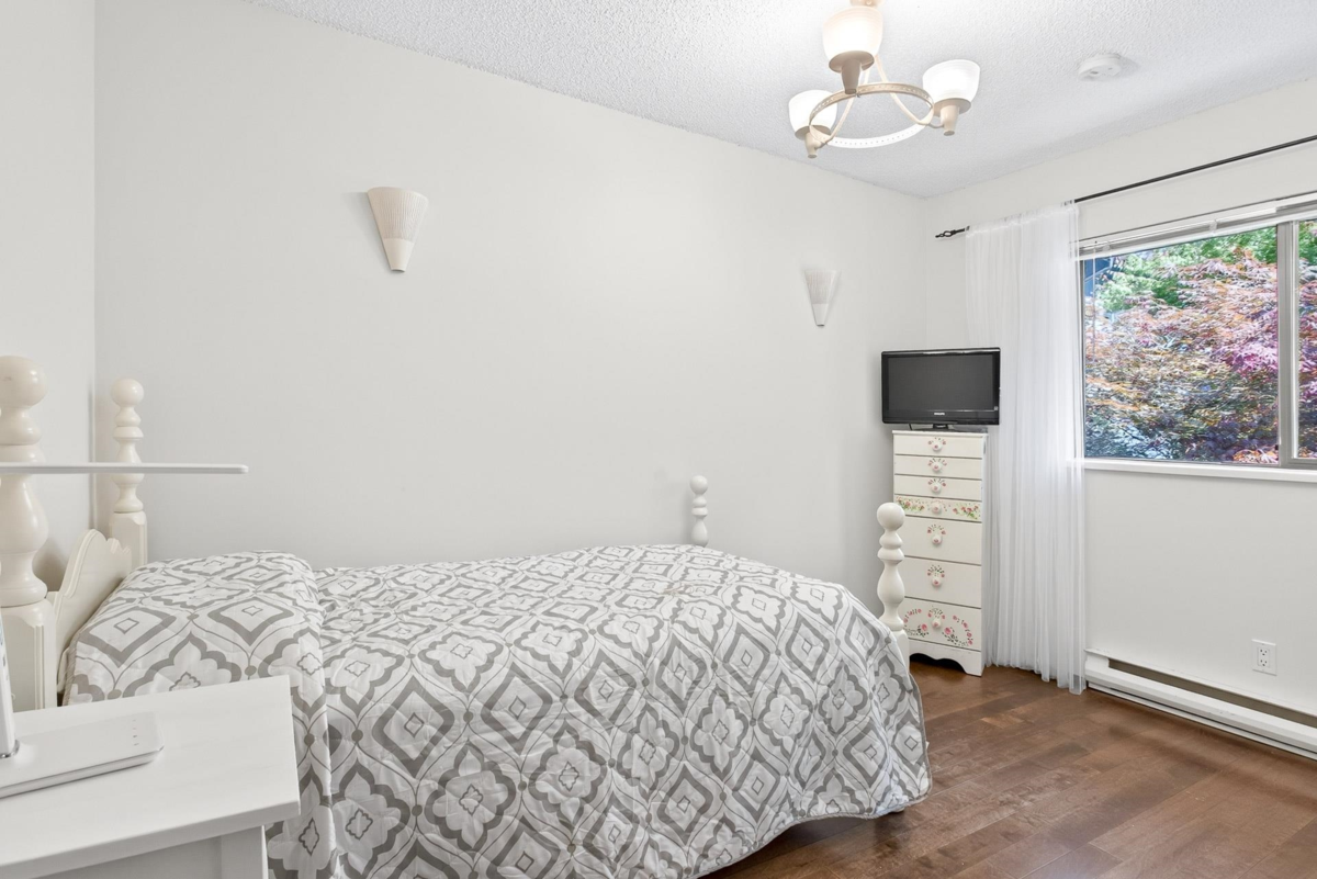 Mudroom Photo of 942 Blackstock Road, Port Moody, BC