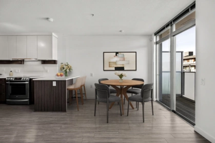410 4310 Hastings Street, Burnaby, BC, Burnaby — Apartment/Condo for sale