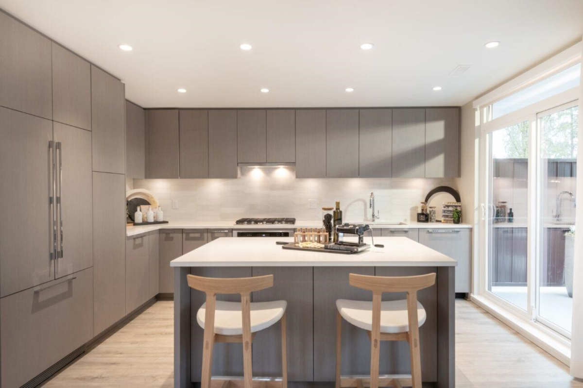 Dining Area Photo of 183 1330 Wellon Street, Coquitlam, BC