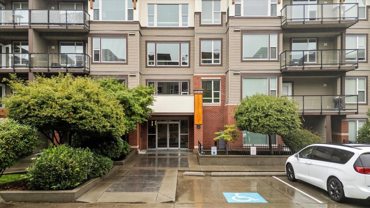 Exterior Rear Photo of 101 33538 Marshall Road, Abbotsford, BC