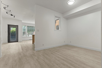 Breakfast Nook Photo of 101 33538 Marshall Road, Abbotsford, BC