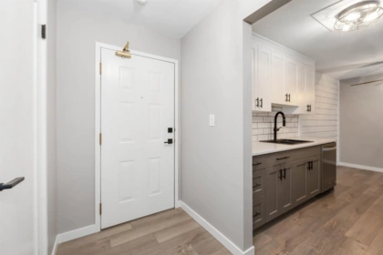 203 2567 Victoria Street, Abbotsford, BC, Abbotsford — Apartment/Condo for sale