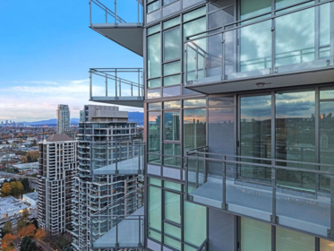 3008 2085 Skyline Court, Burnaby, BC, Burnaby — Apartment/Condo for sale