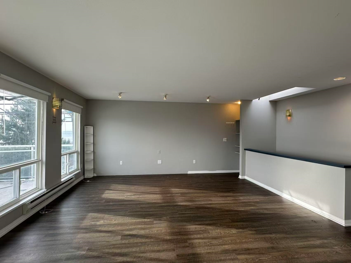 Office / Den Photo of 14768 Mcdonald Avenue, White Rock, BC