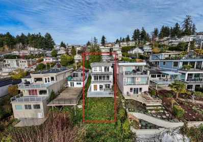 14768 Mcdonald Avenue, White Rock, BC, White Rock — Single Family Residence for sale