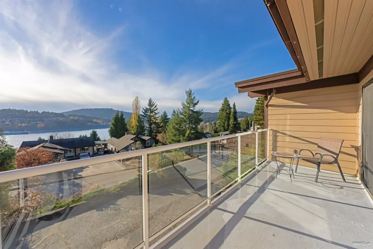 Loft / Bonus Room Photo of 3 Crawford Bay, Port Moody, BC
