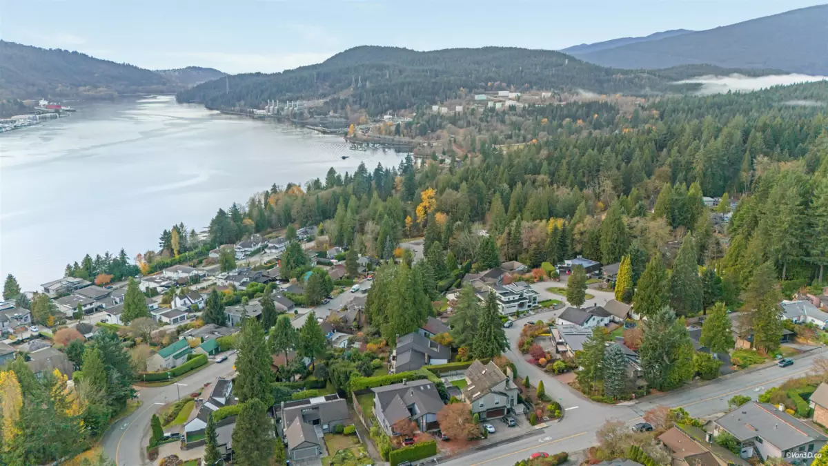Outdoor Kitchen Photo of 3 Crawford Bay, Port Moody, BC