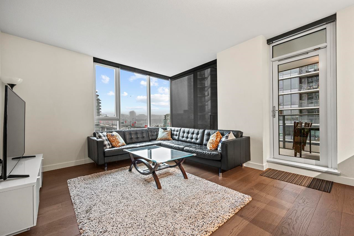 Exterior Rear Photo of 758 38 Smithe Street, Vancouver, BC