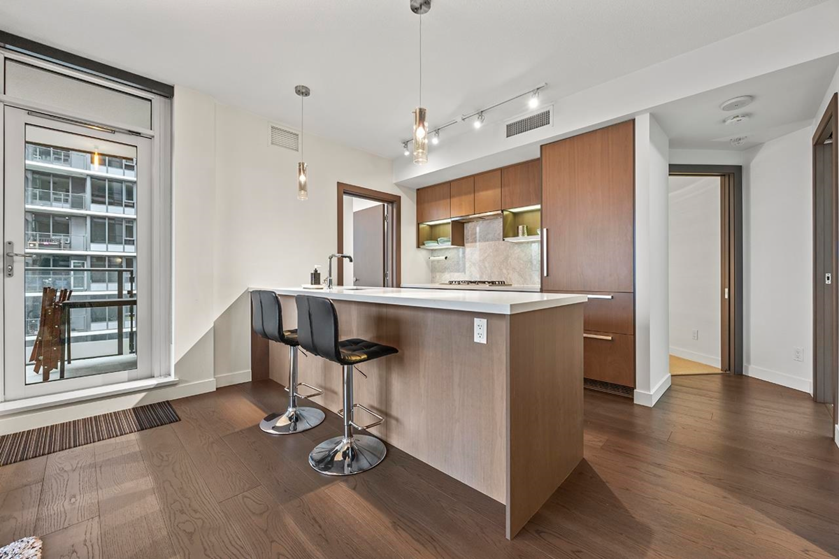 Kitchen Island Photo of 758 38 Smithe Street, Vancouver, BC