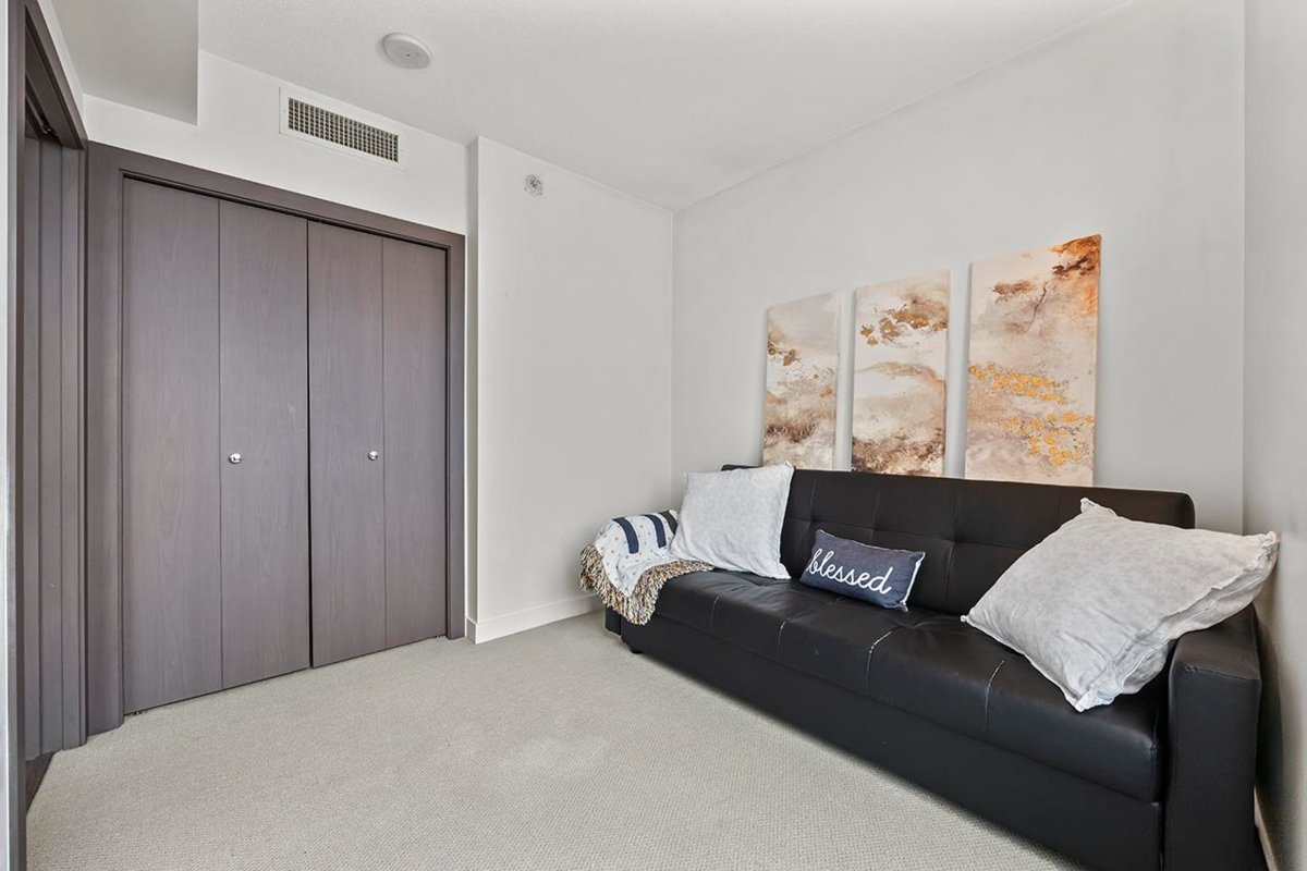 Primary Bedroom Photo of 758 38 Smithe Street, Vancouver, BC