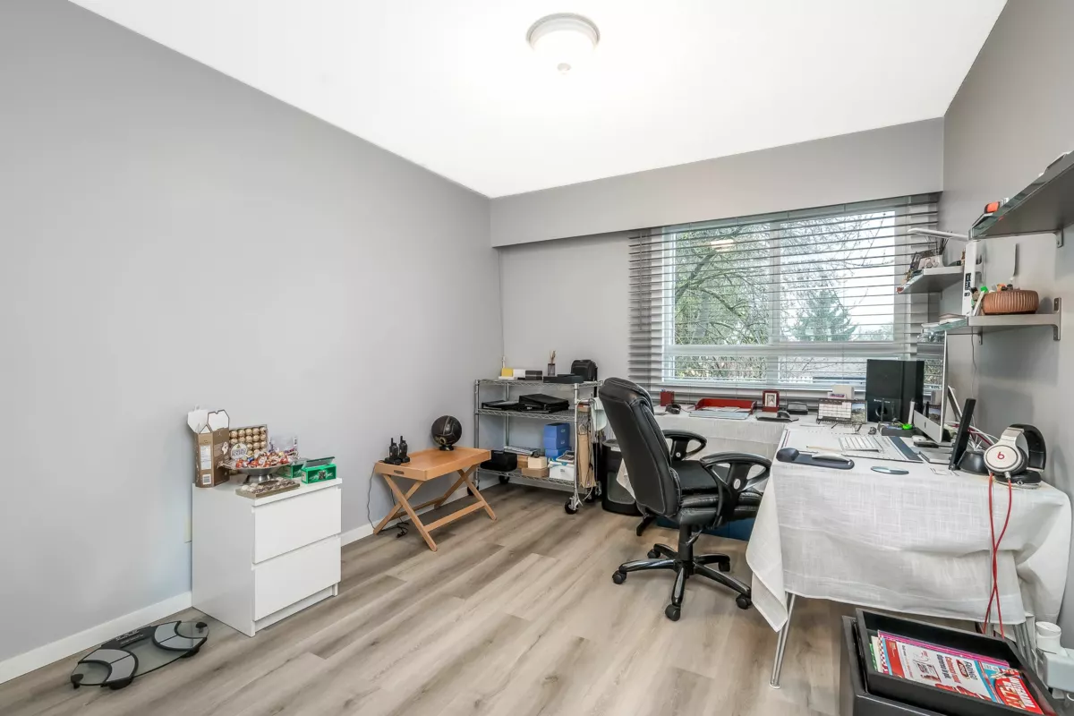 Basement Recreation Room Photo of 203 32040 Peardonville Road, Abbotsford, BC