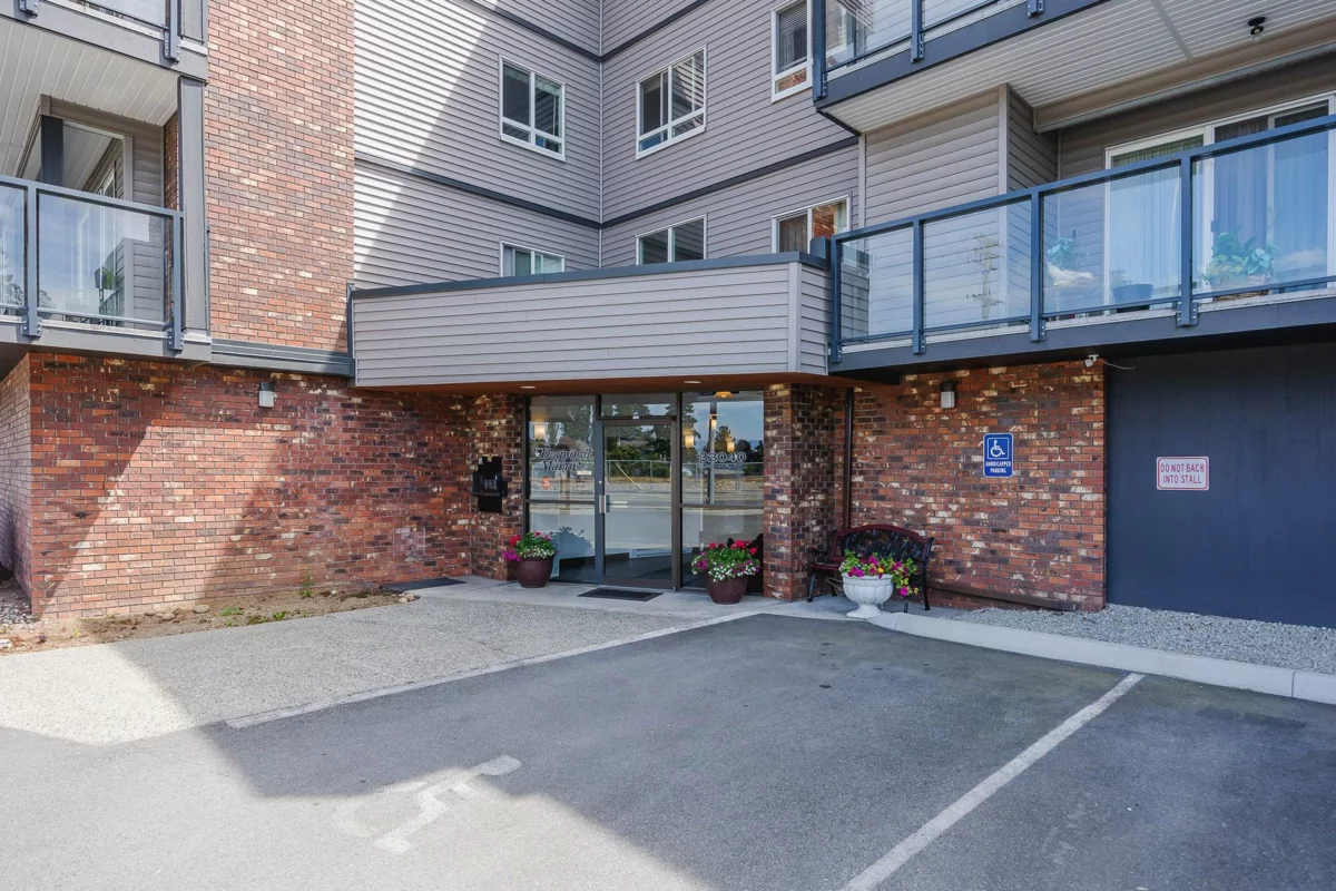 Family Room Photo of 203 32040 Peardonville Road, Abbotsford, BC