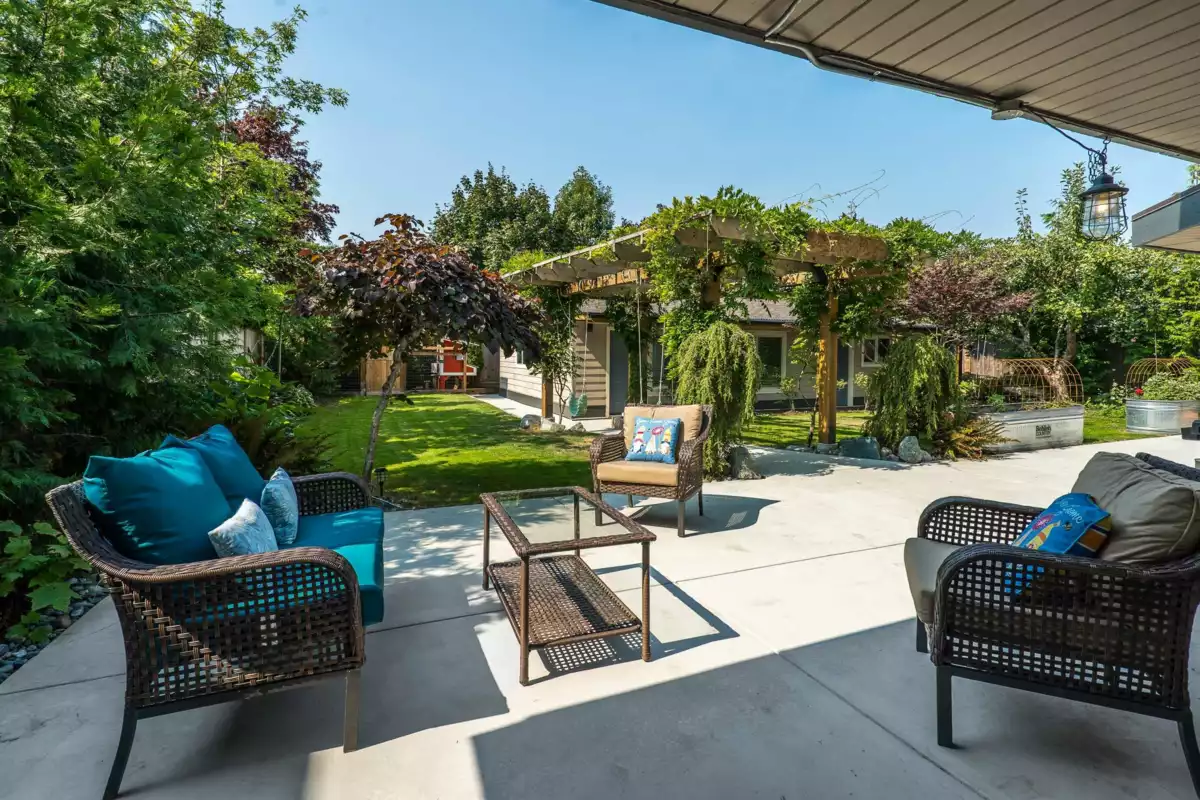 Hot Tub / Spa Photo of 4553 66 Street, Ladner, BC