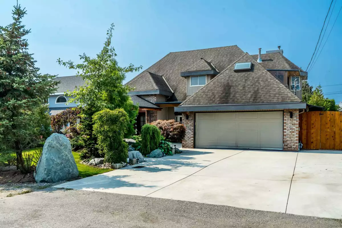 Living Room Photo of 4553 66 Street, Ladner, BC