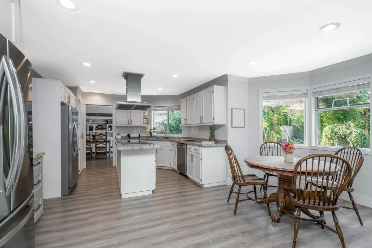 Powder Room Photo of 4553 66 Street, Ladner, BC