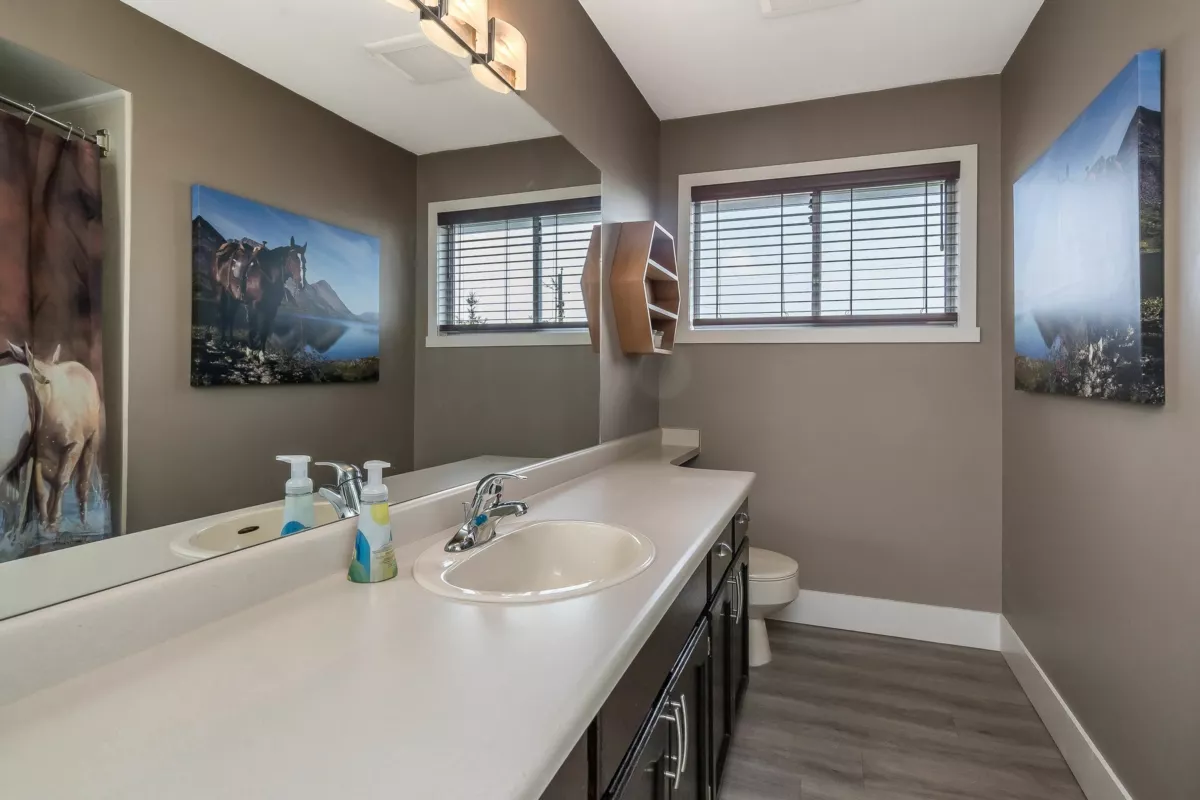 Swimming Pool Photo of 4553 66 Street, Ladner, BC