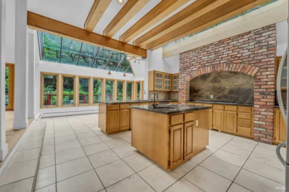 2901 Allan Road, North Vancouver, BC, North Vancouver — Single Family Residence for sale