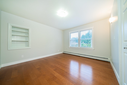 Garage Interior Photo of 1949 134 Street, Surrey, BC