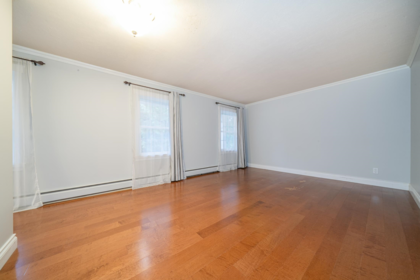 Mudroom Photo of 1949 134 Street, Surrey, BC