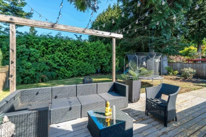 Garden / Landscaping Photo of 12549 21a Avenue, Surrey, BC
