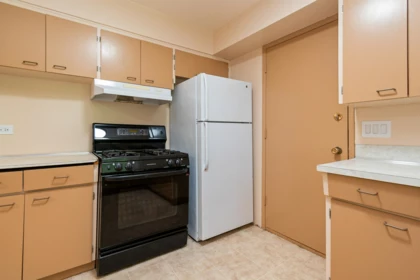 Powder Room Photo of 3687 Coast Meridian Road, Port Coquitlam, BC