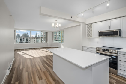 Breakfast Nook Photo of 502 3170 Gladwin Road, Abbotsford, BC