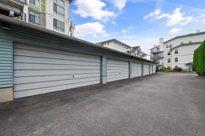 Hallway Photo of 306 9175 Edward Street, Chilliwack, BC