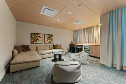 Hallway Photo of 2606 13573 98a Avenue, Surrey, BC